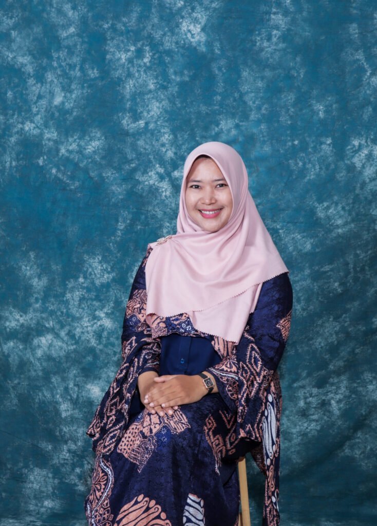 Naila Mufidah, S.Pd
